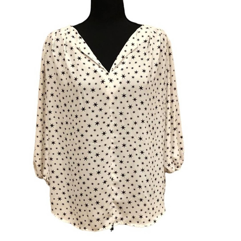 Pleione Cream Star Print V-Neck Blouse